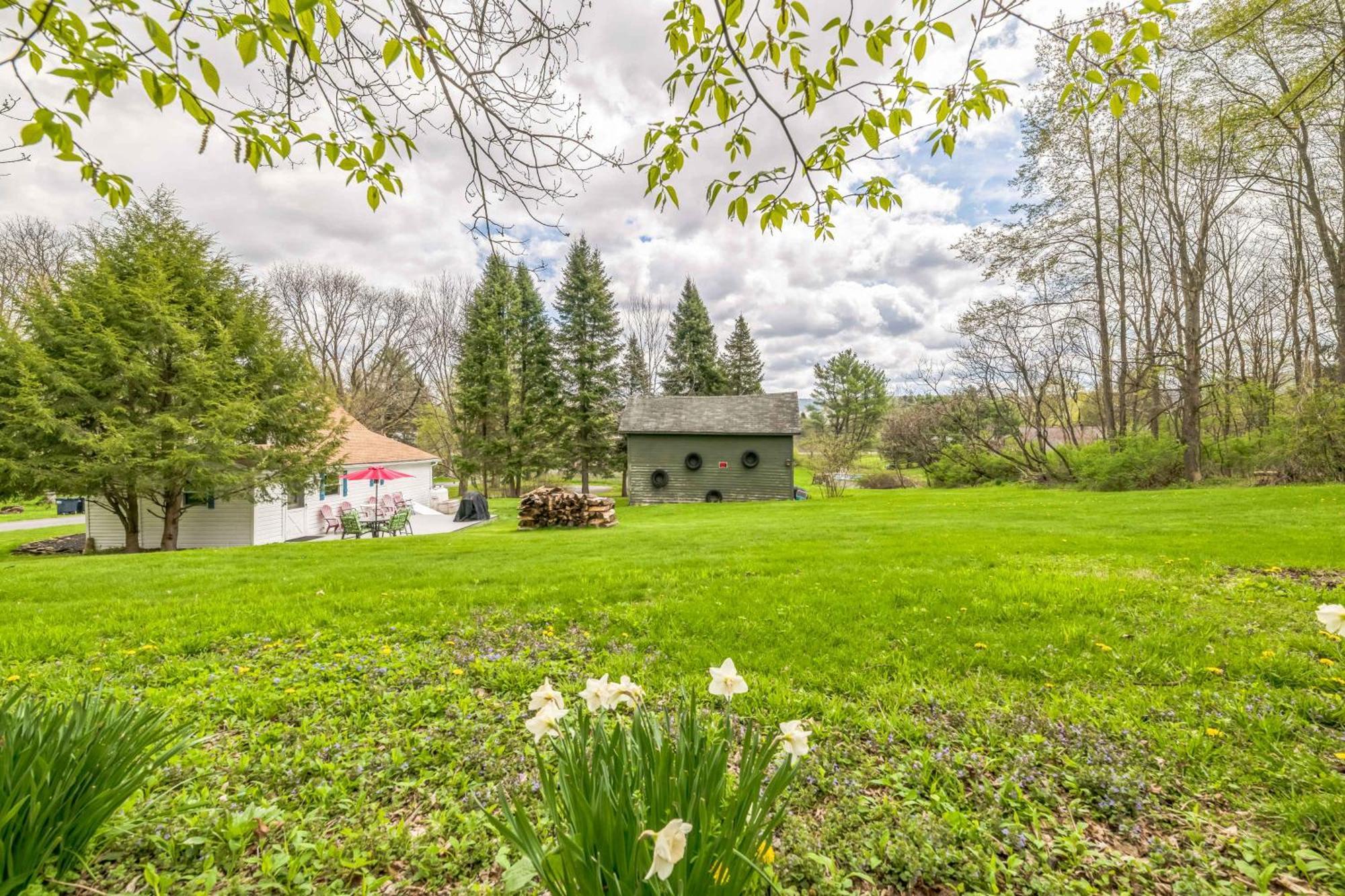 Cozy Milford Cottage On Half Acre W Deck & Grill Dış mekan fotoğraf